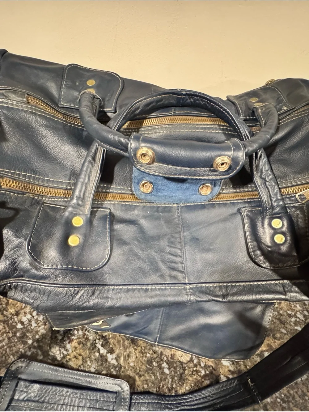 N/A spacious navy